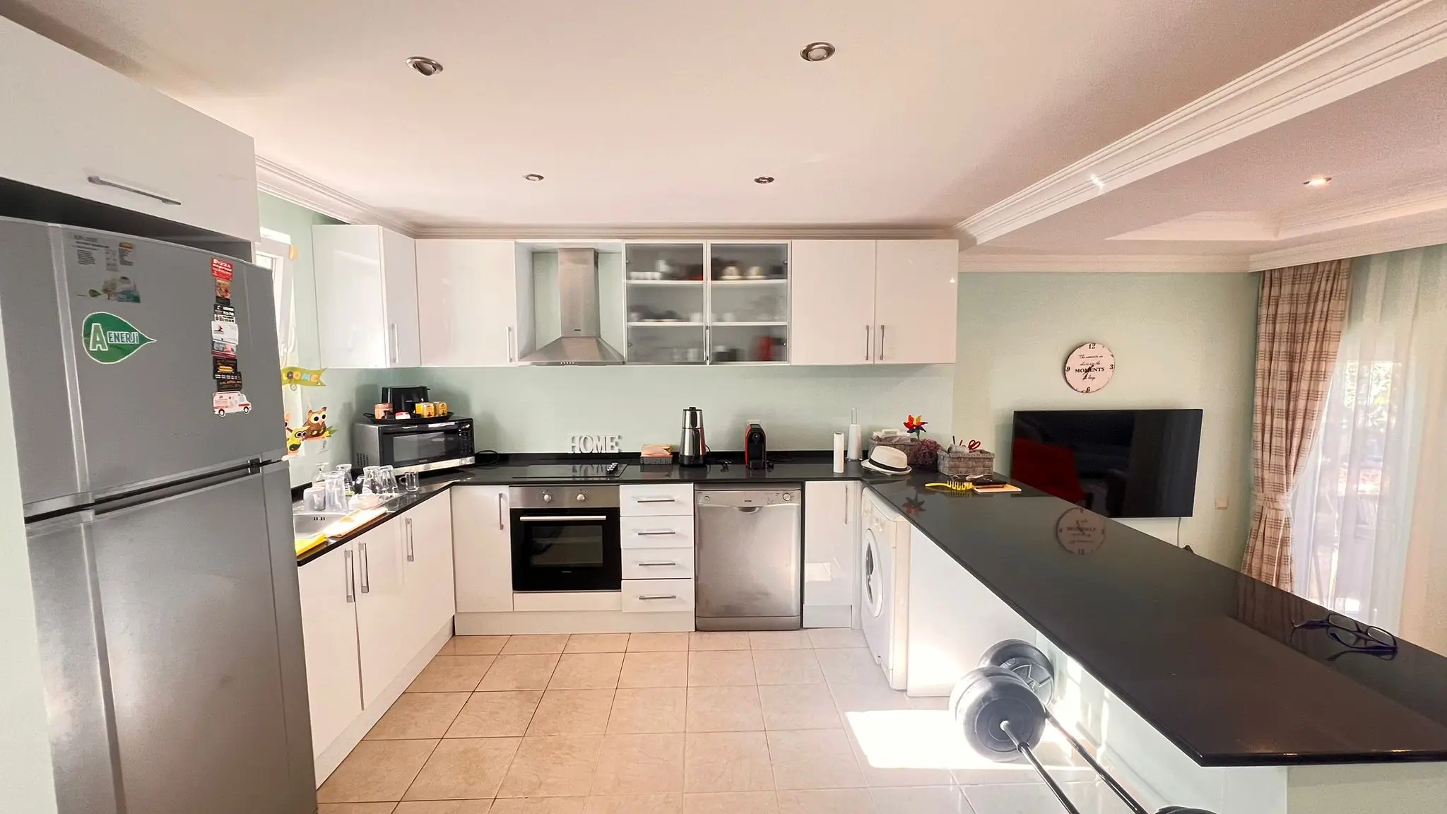 Fitted kitchen